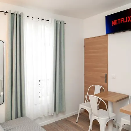 Nets Inn Apartments - Voltaire Paris Exterior photo